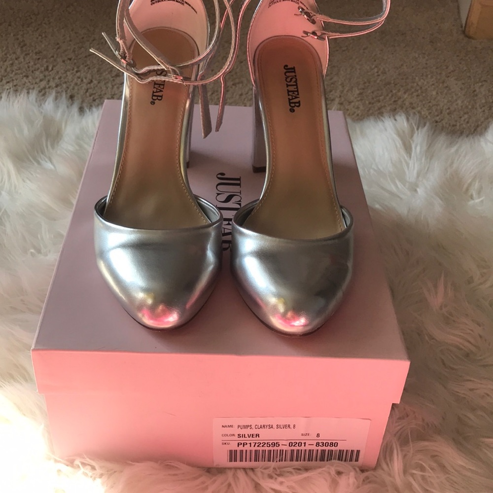 Just Fab silver pumps